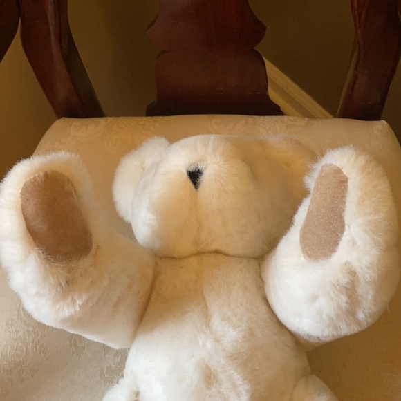 Vermont Teddy Bear, jointed, cream colored fur, blue eyes, in EUC - Picture 5 of 10